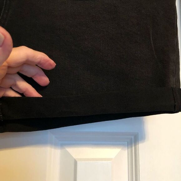 BLACK TAPE - NWT - L Sz 28 Slim-Fit Mom Jean Shorts in Black Wash. So cute! - Picture 10 of 14